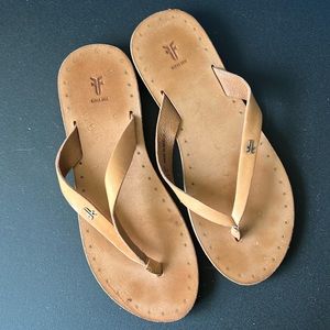 FRYE All Leather Flip Flops Sandals Size 8